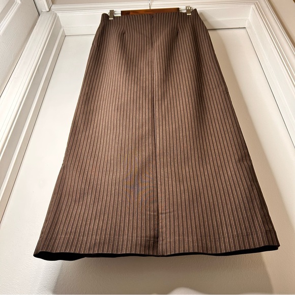 Wildlife New York Chocolate Brown Pinstriped Midi Skirt - Size 8 - Picture 5 of 11